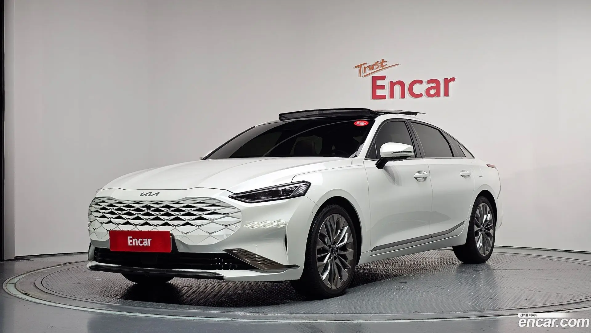 Main__Slider__Photo:K8 Kia 2021.8-0