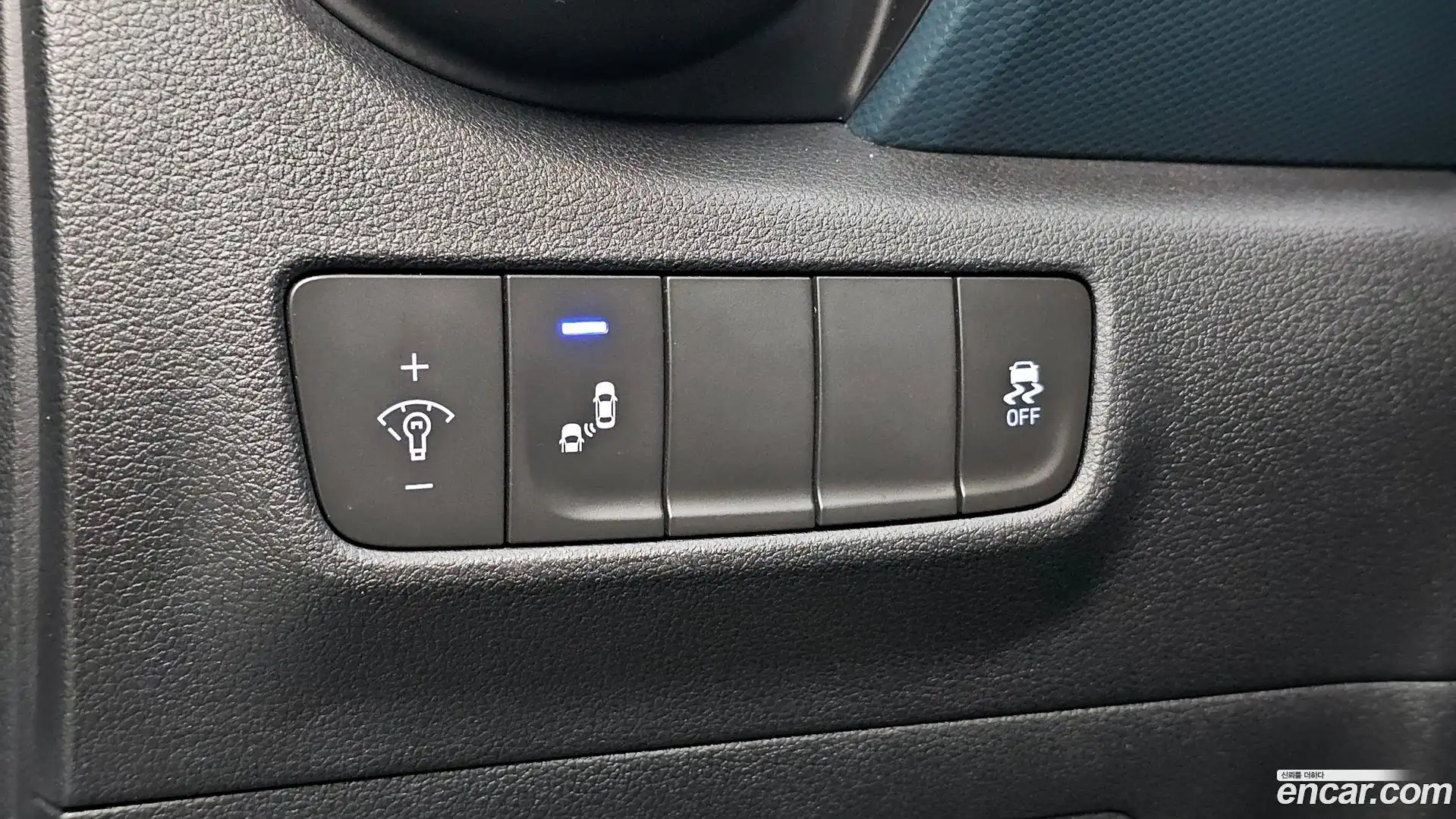 Kona Hyundai 2017.8-OPTION-018