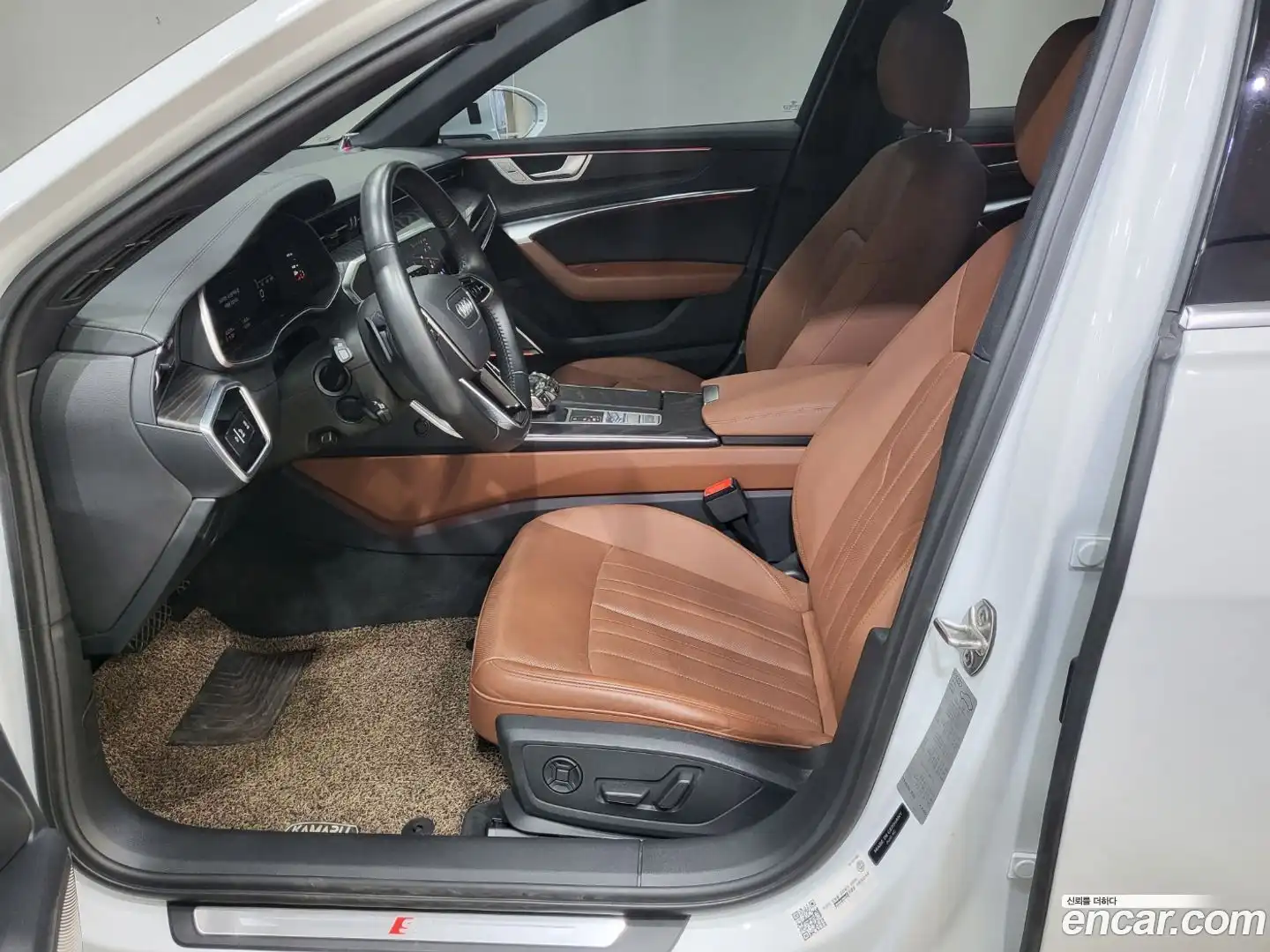A6 Audi 2021.11-INNER-010