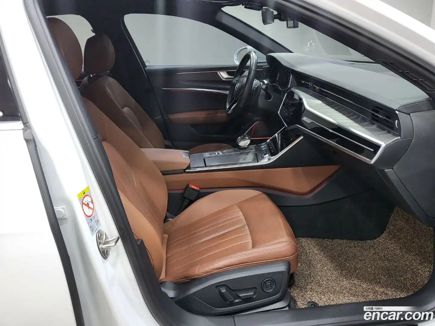 A6 Audi 2021.11-OPTION-015