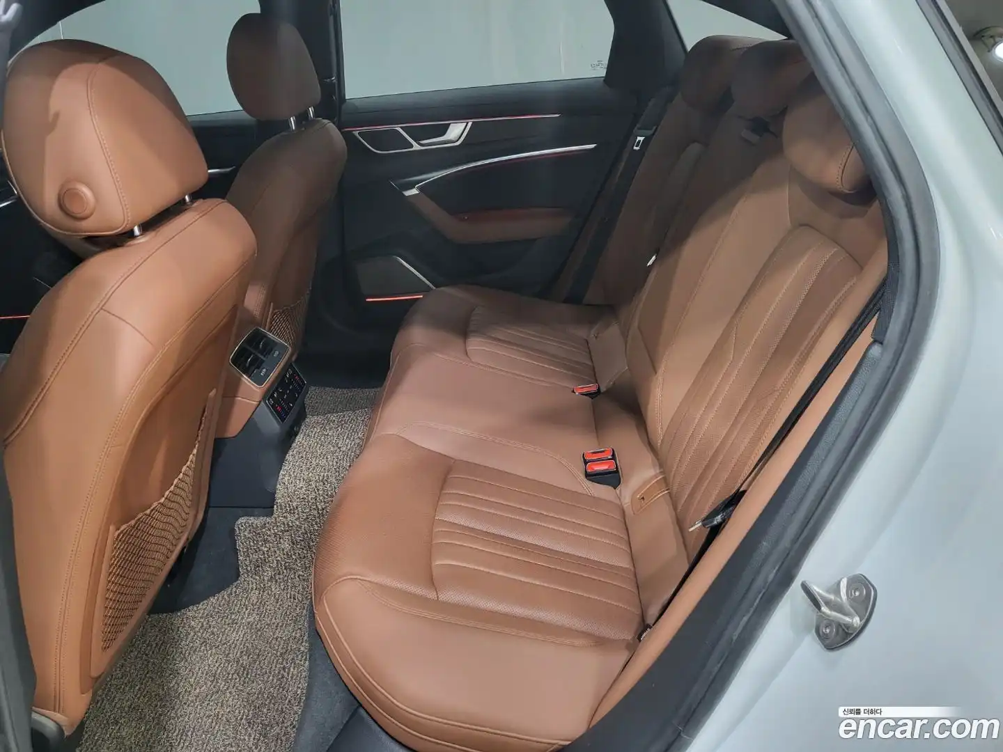 A6 Audi 2021.11-OPTION-017