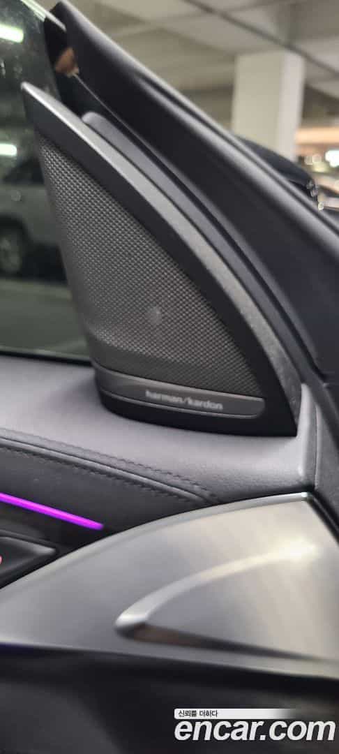 Gran Turismo BMW 2018.0-INNER-010