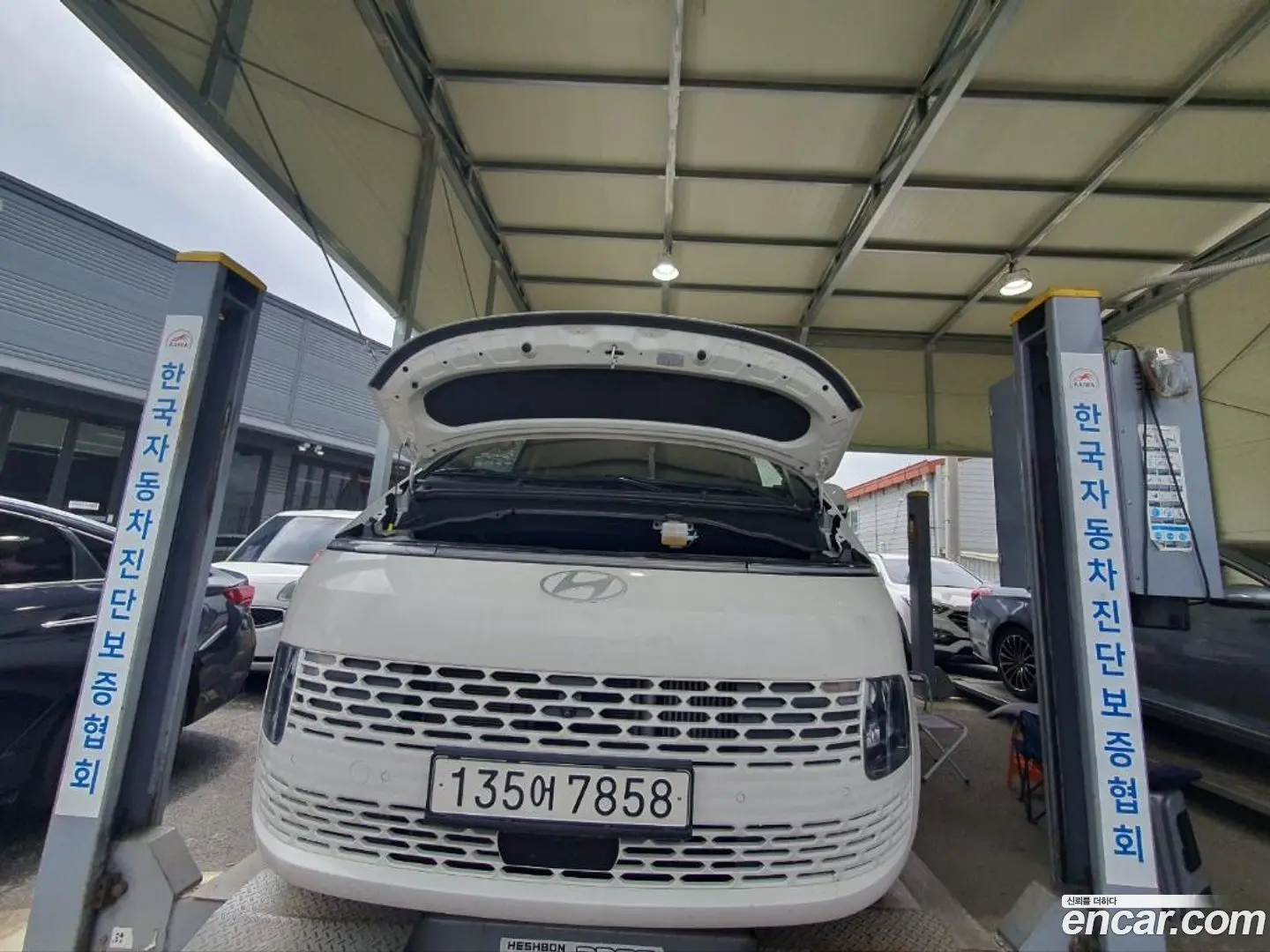 Main__Slider__Photo:Staria Hyundai 2024.6-0