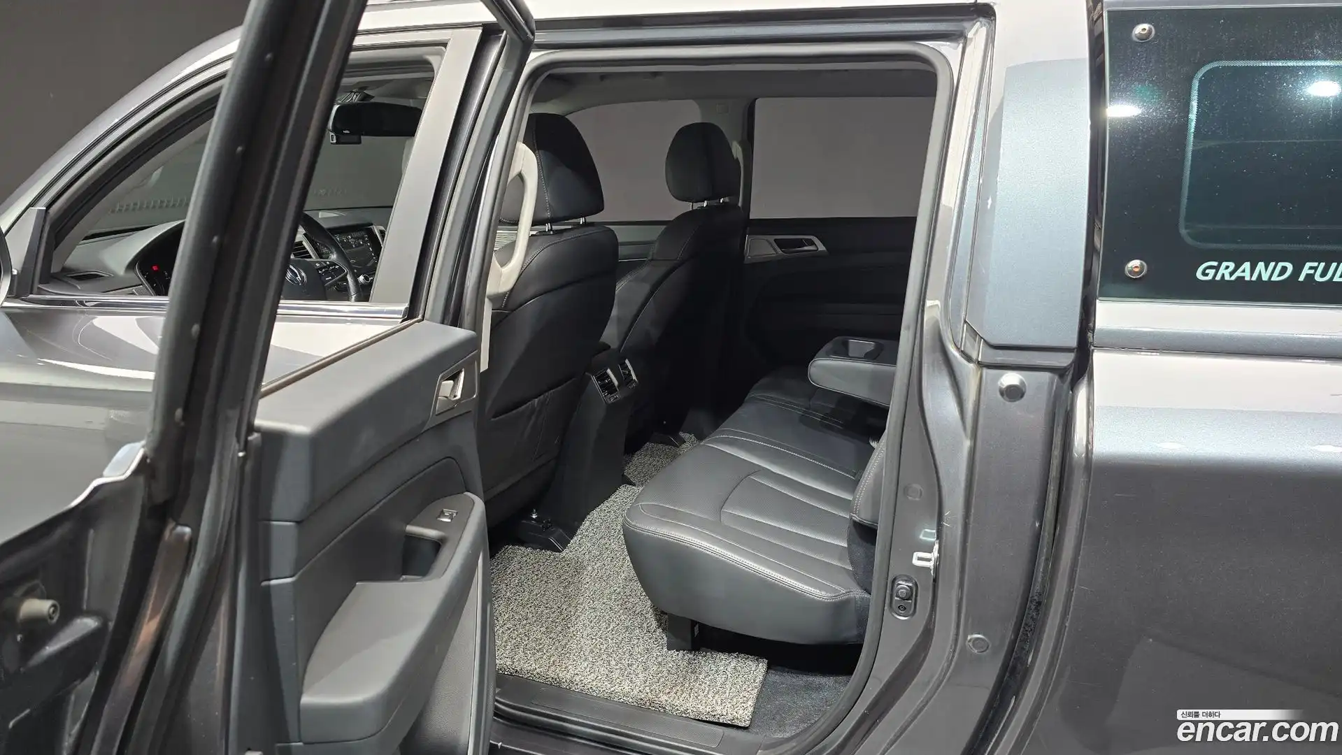 Rexton KG Mobility 2018.7-OPTION-015