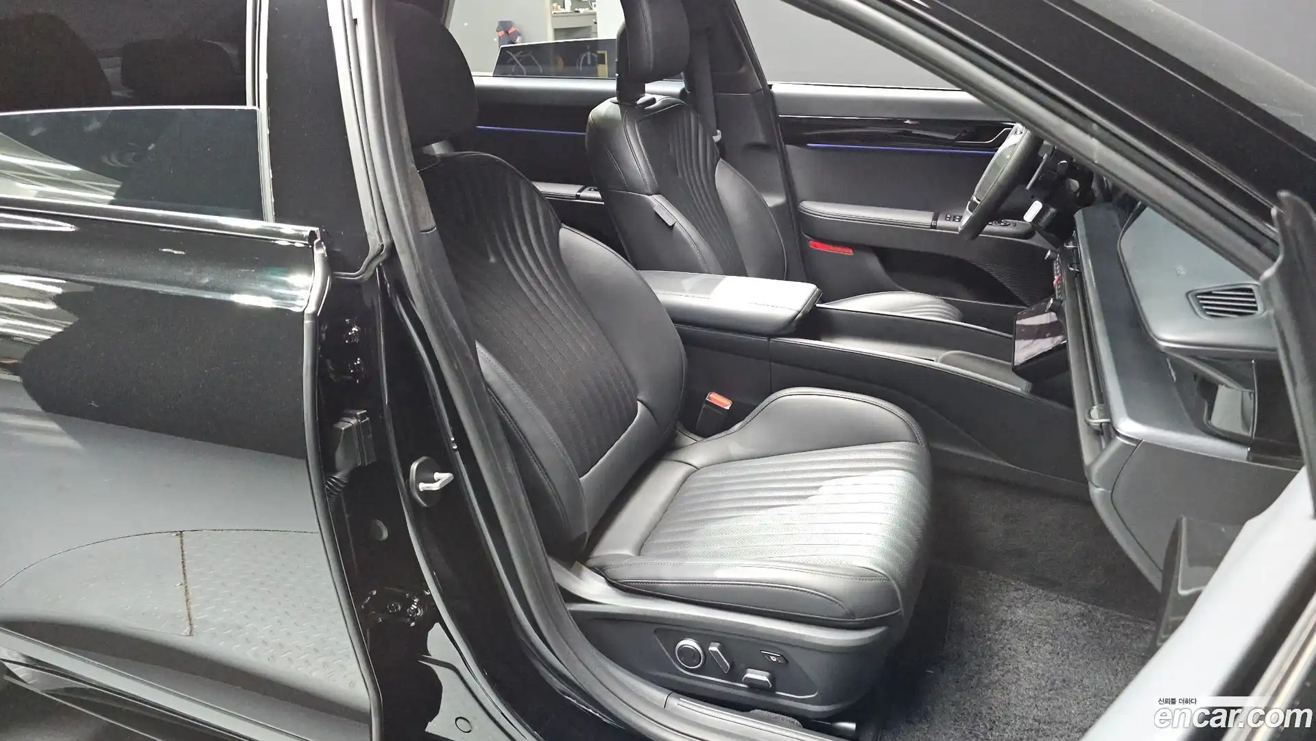 Grandeur Hyundai 2024.10-OPTION-016