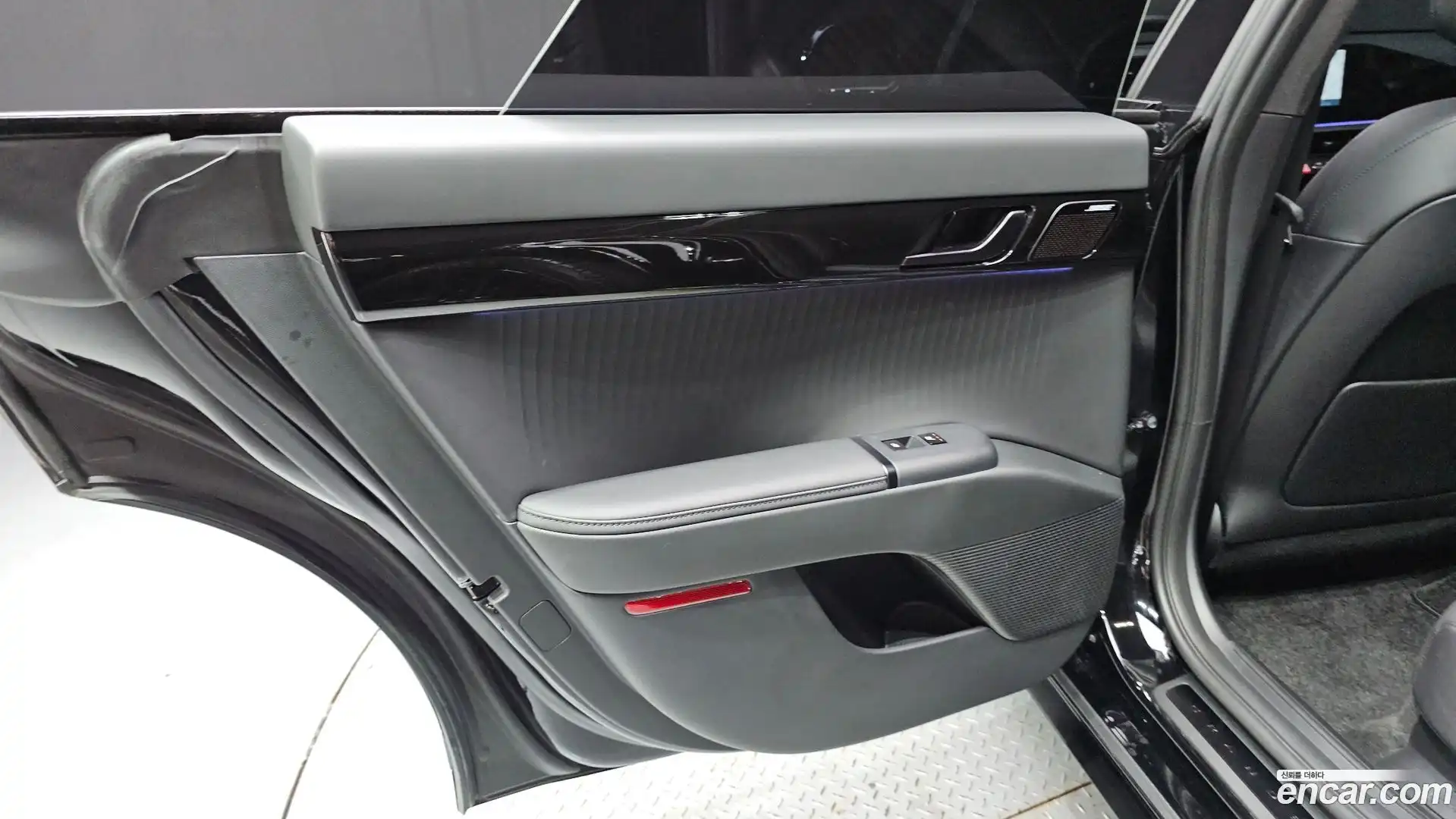 Grandeur Hyundai 2024.10-INNER-035
