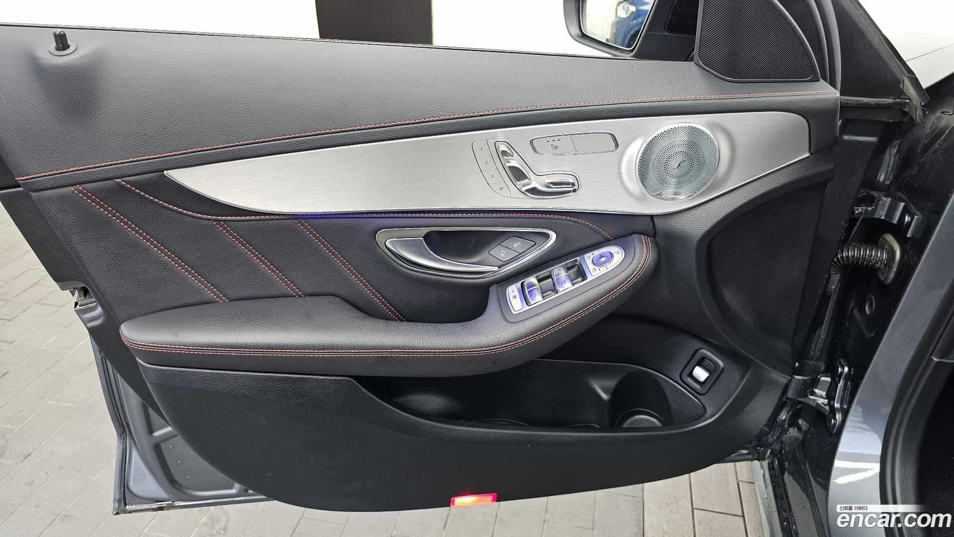 C-Class Mercedes-Benz 2019.9-INNER-034