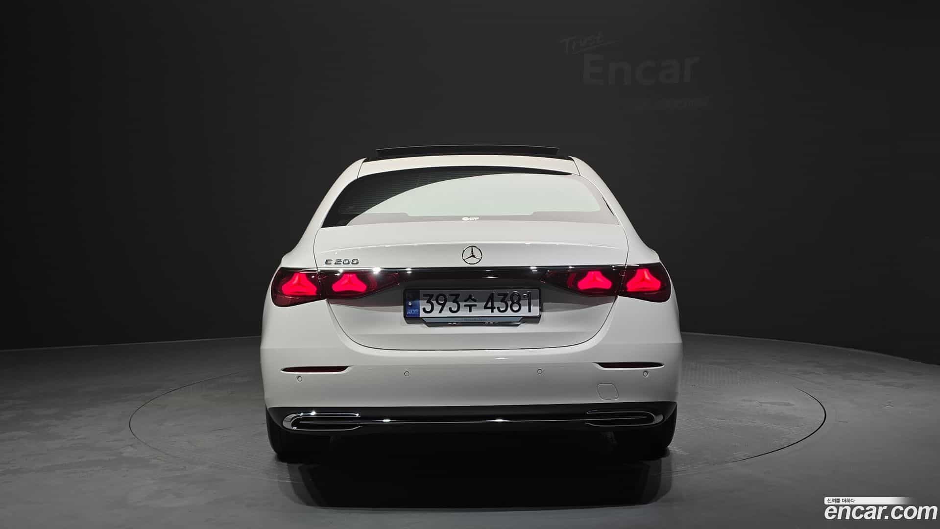 E-Class Mercedes-Benz 2024.5-OUTER-004