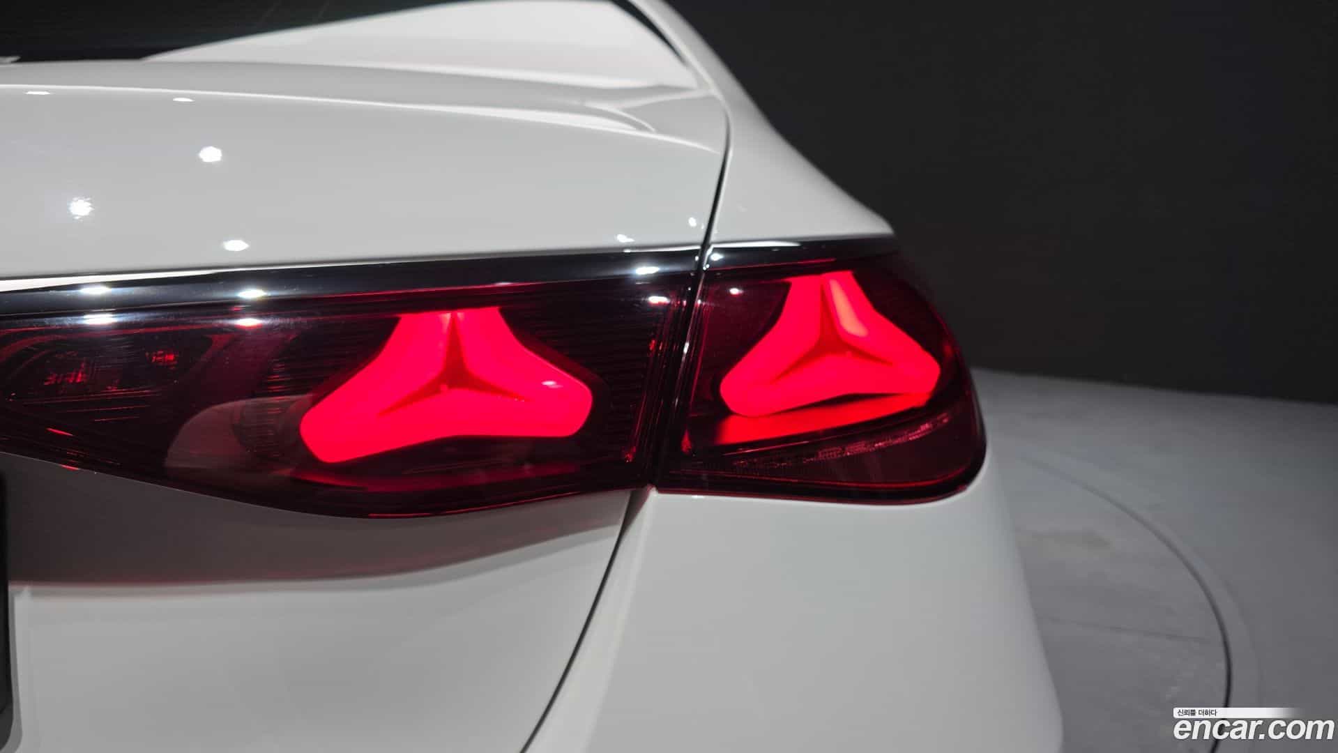 E-Class Mercedes-Benz 2024.5-OUTER-033