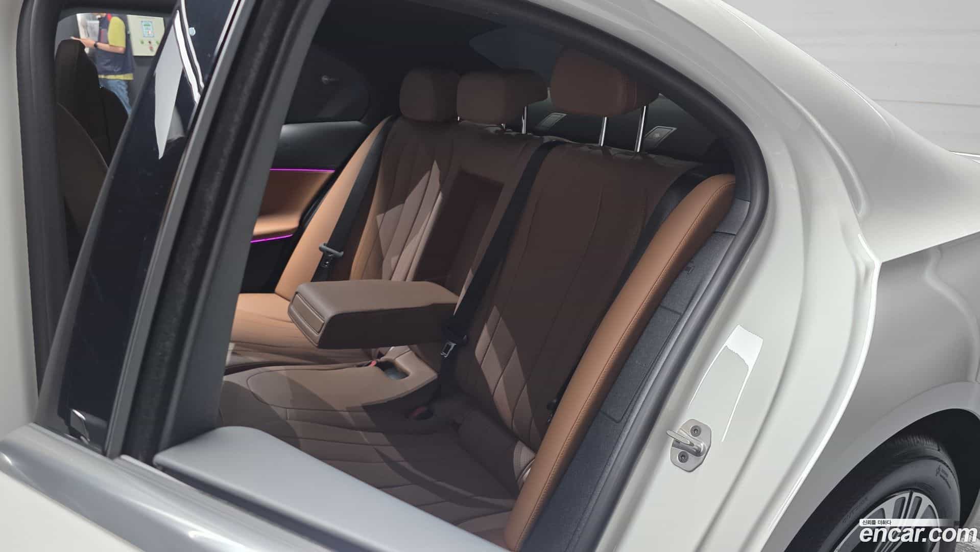 E-Class Mercedes-Benz 2024.5-INNER-036