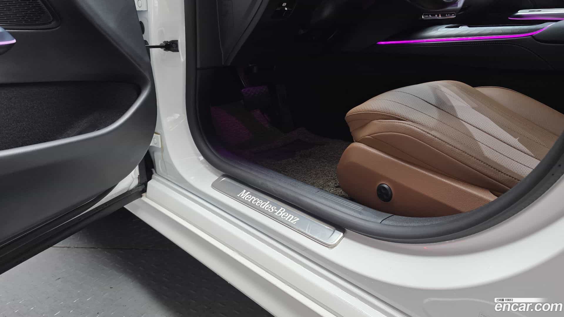 E-Class Mercedes-Benz 2024.5-OPTION-044