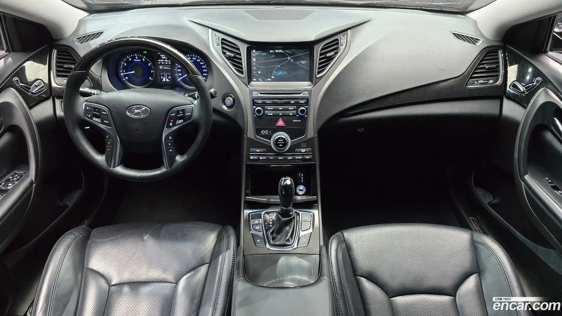 Grandeur Hyundai 2017.0-INNER-007