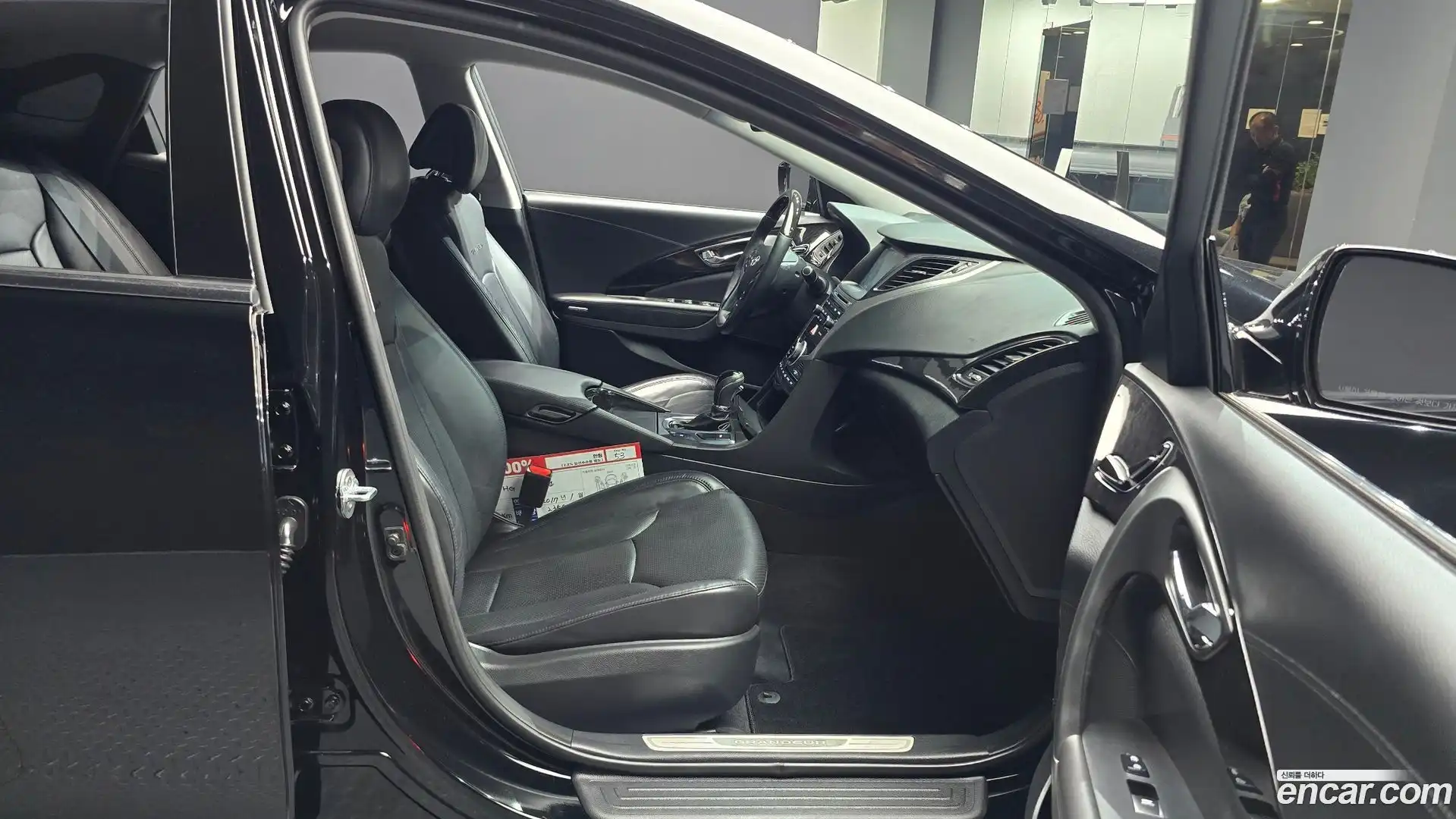 Grandeur Hyundai 2017.0-OPTION-015