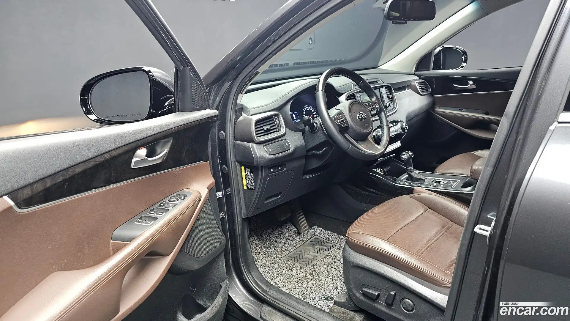 Sorento Kia 2017.4-INNER-010