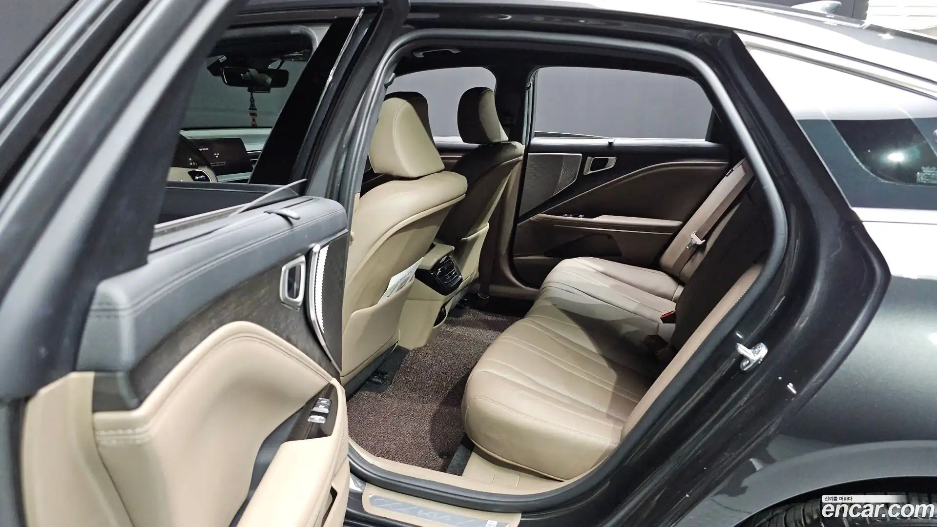 K8 Kia 2023.4-OPTION-023
