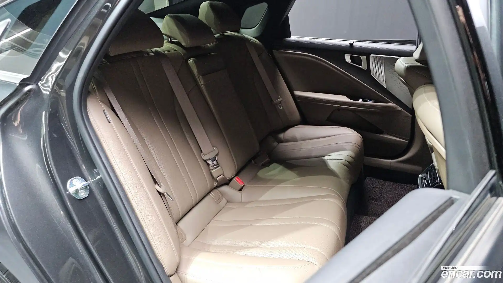 K8 Kia 2023.4-OPTION-044