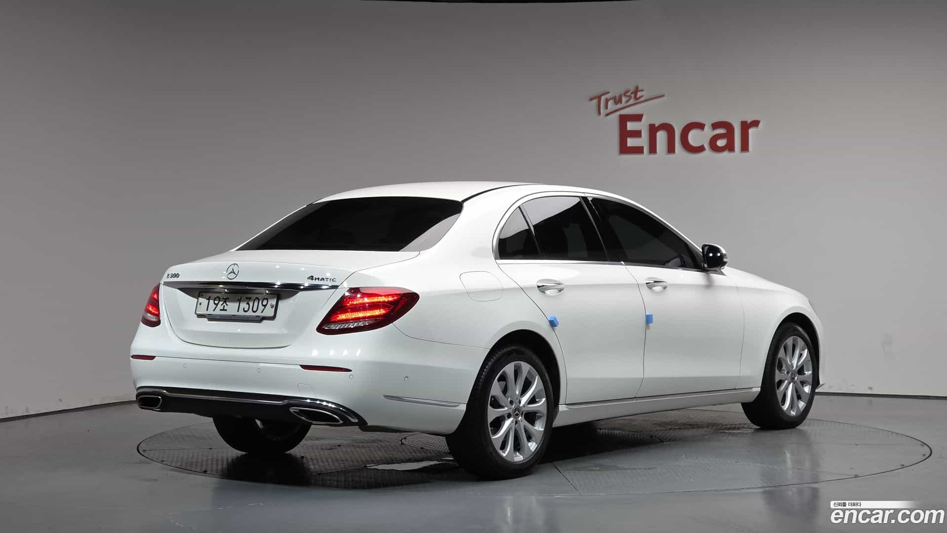 E-Class Mercedes-Benz 2018.1-OUTER-002