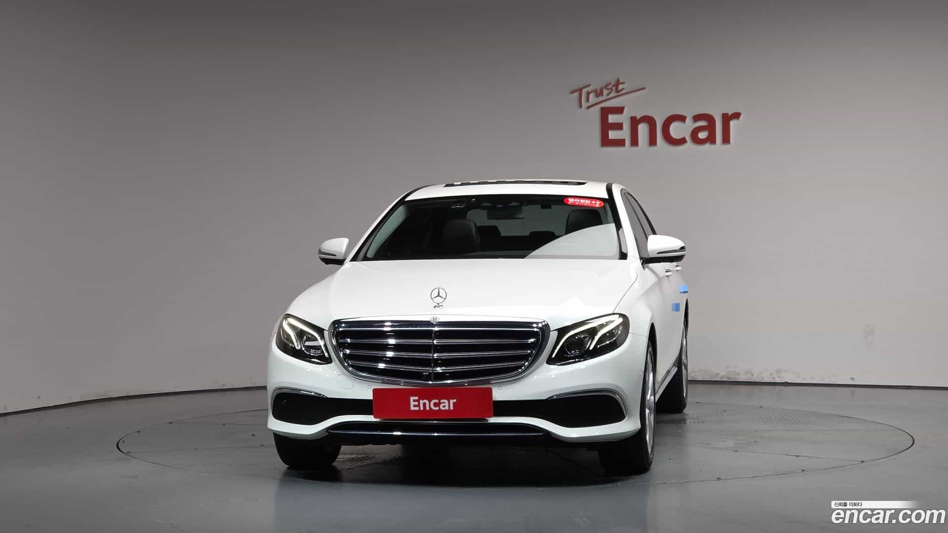E-Class Mercedes-Benz 2018.1-OUTER-003
