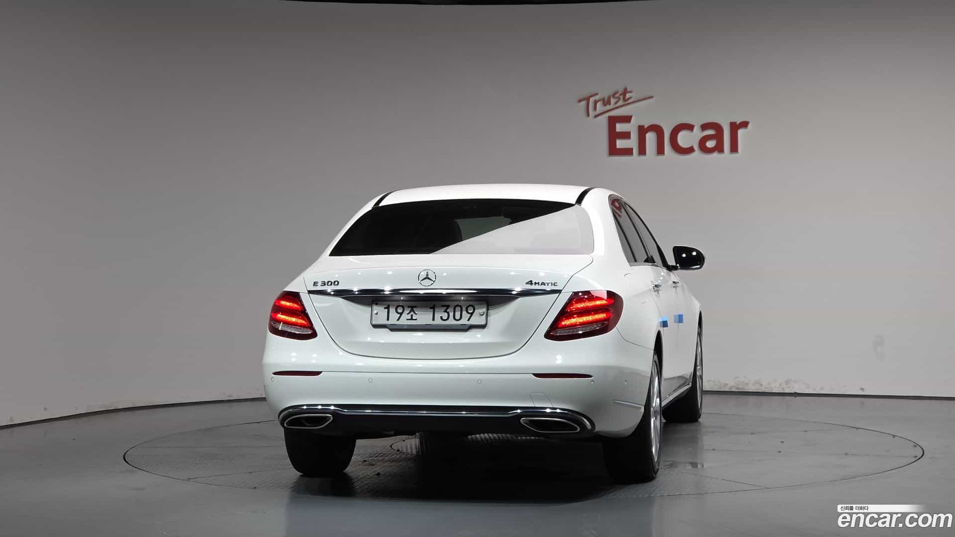 E-Class Mercedes-Benz 2018.1-OUTER-004