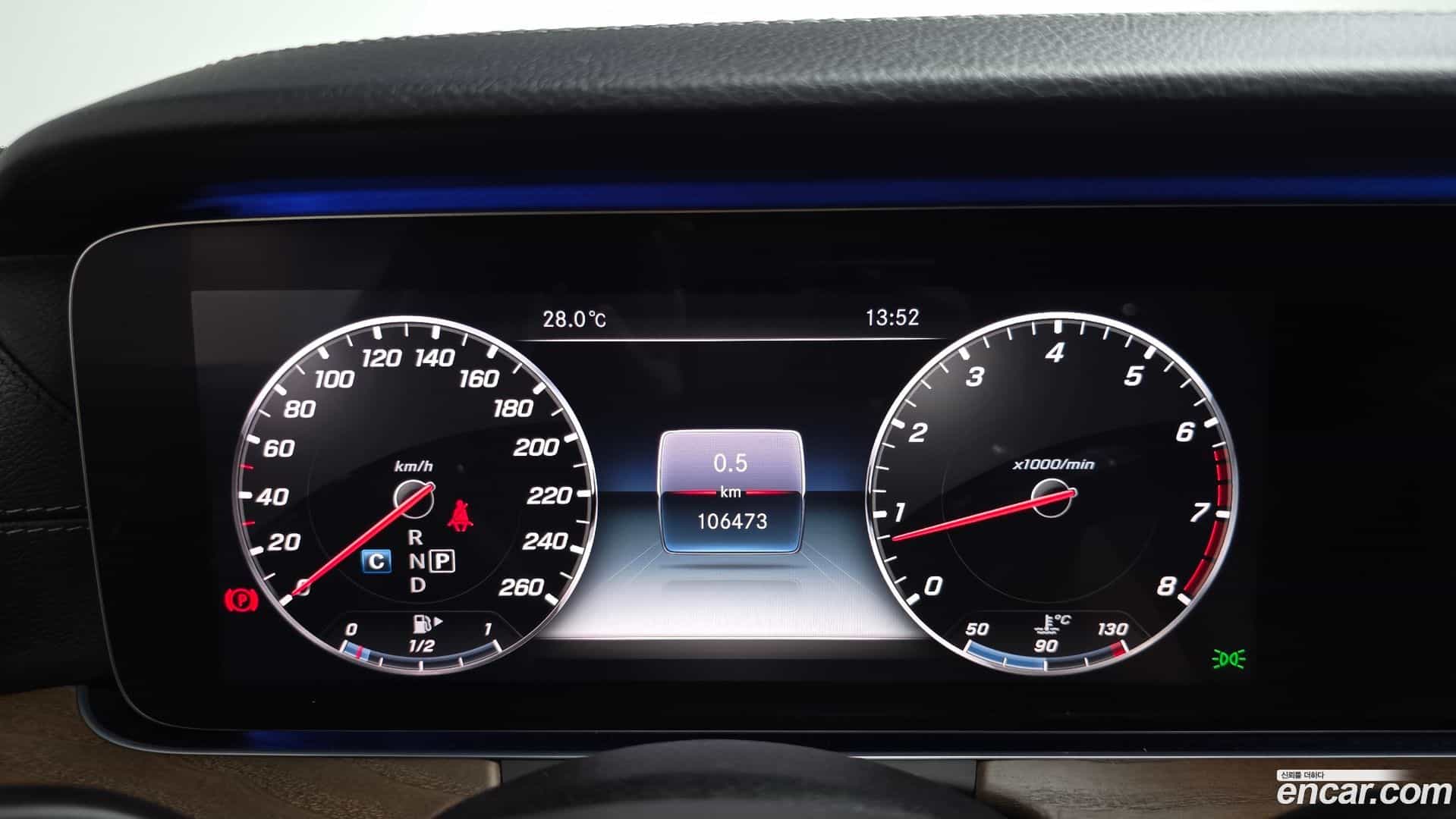 E-Class Mercedes-Benz 2018.1-INNER-008
