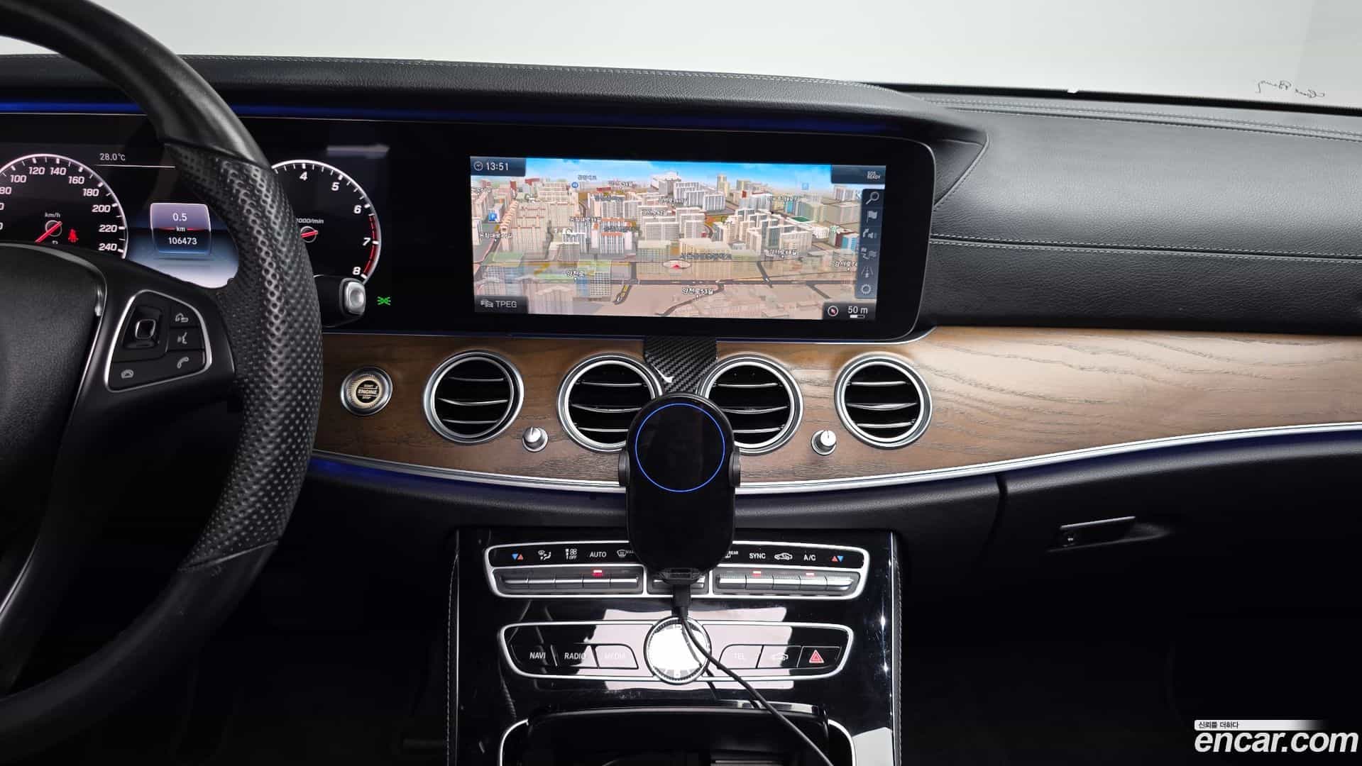 E-Class Mercedes-Benz 2018.1-OPTION-017