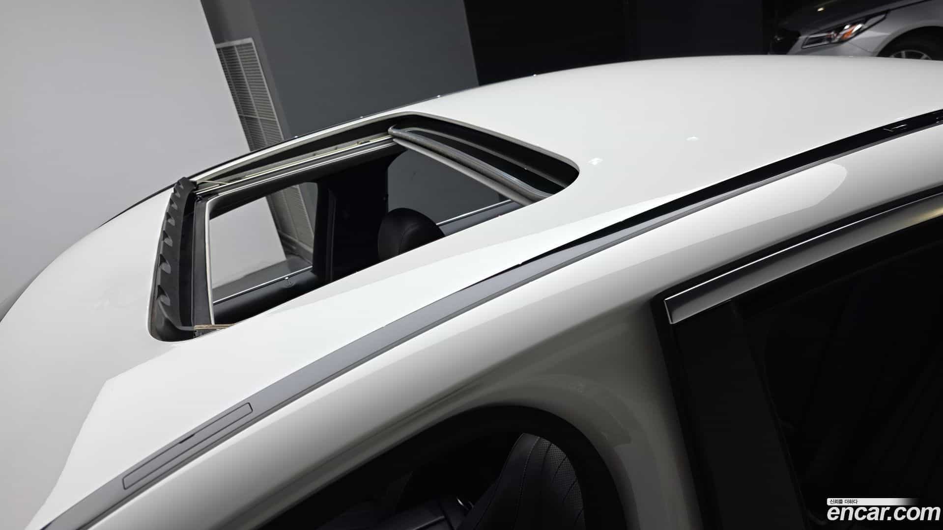 E-Class Mercedes-Benz 2018.1-OPTION-019