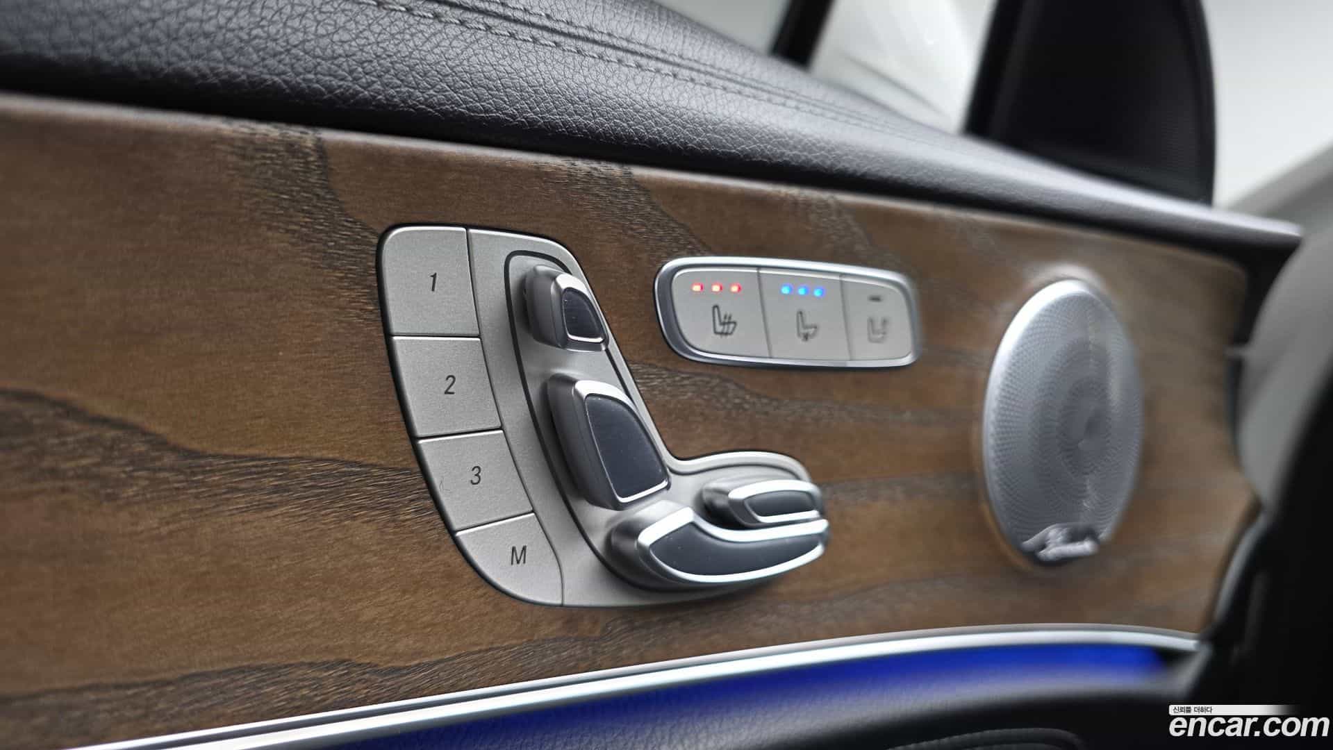 E-Class Mercedes-Benz 2018.1-OPTION-022