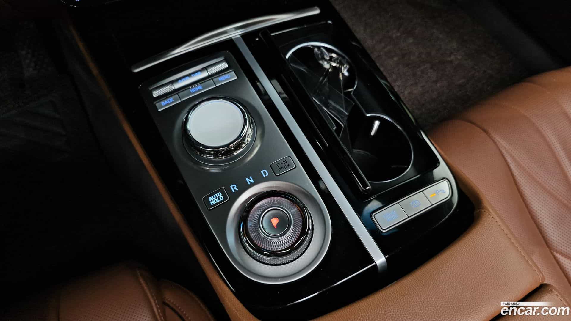 G80 Genesis 2023.1-INNER-009
