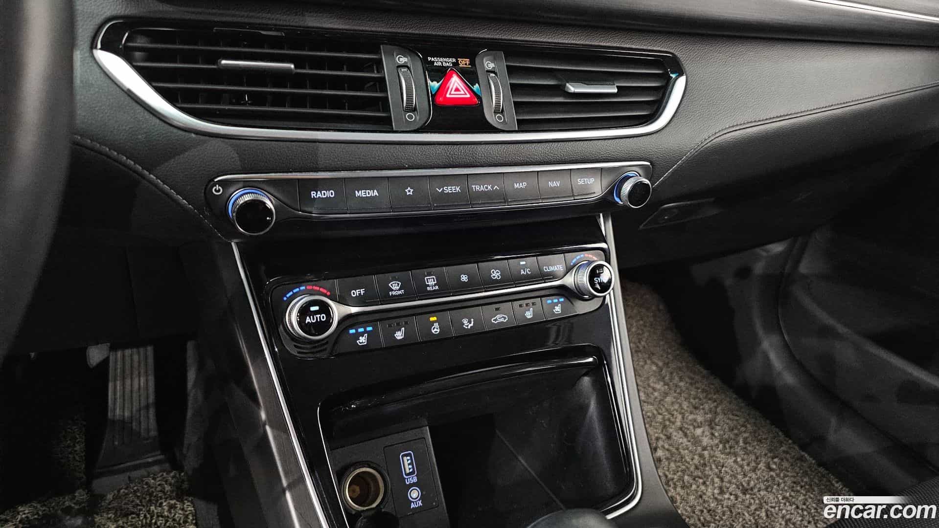 Grandeur Hyundai 2019.9-OPTION-023