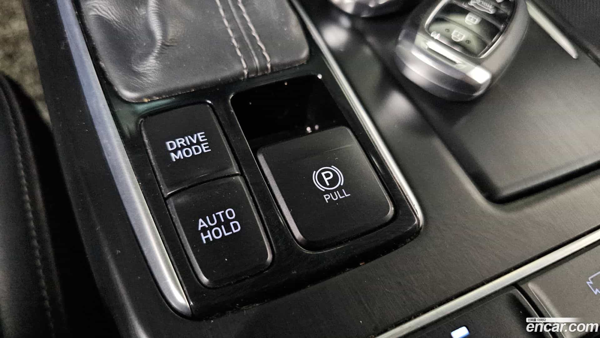 Grandeur Hyundai 2019.9-OPTION-024