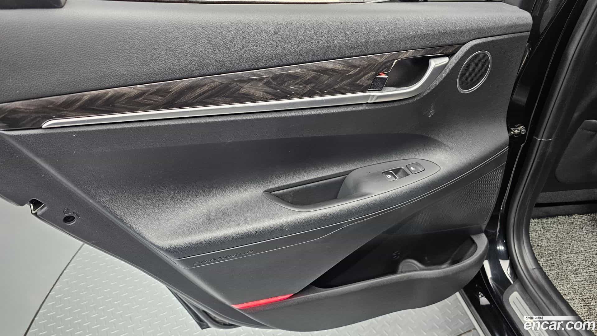 Grandeur Hyundai 2019.9-INNER-035