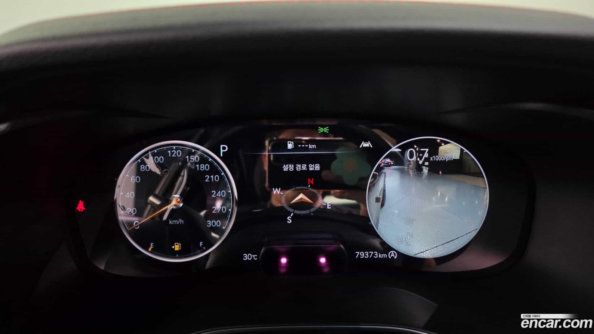 G70 Genesis 2023.1-INNER-008