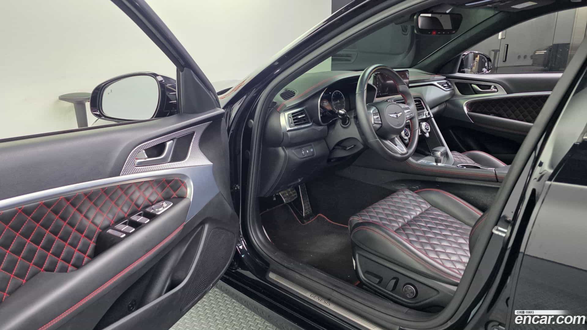 G70 Genesis 2023.1-INNER-010