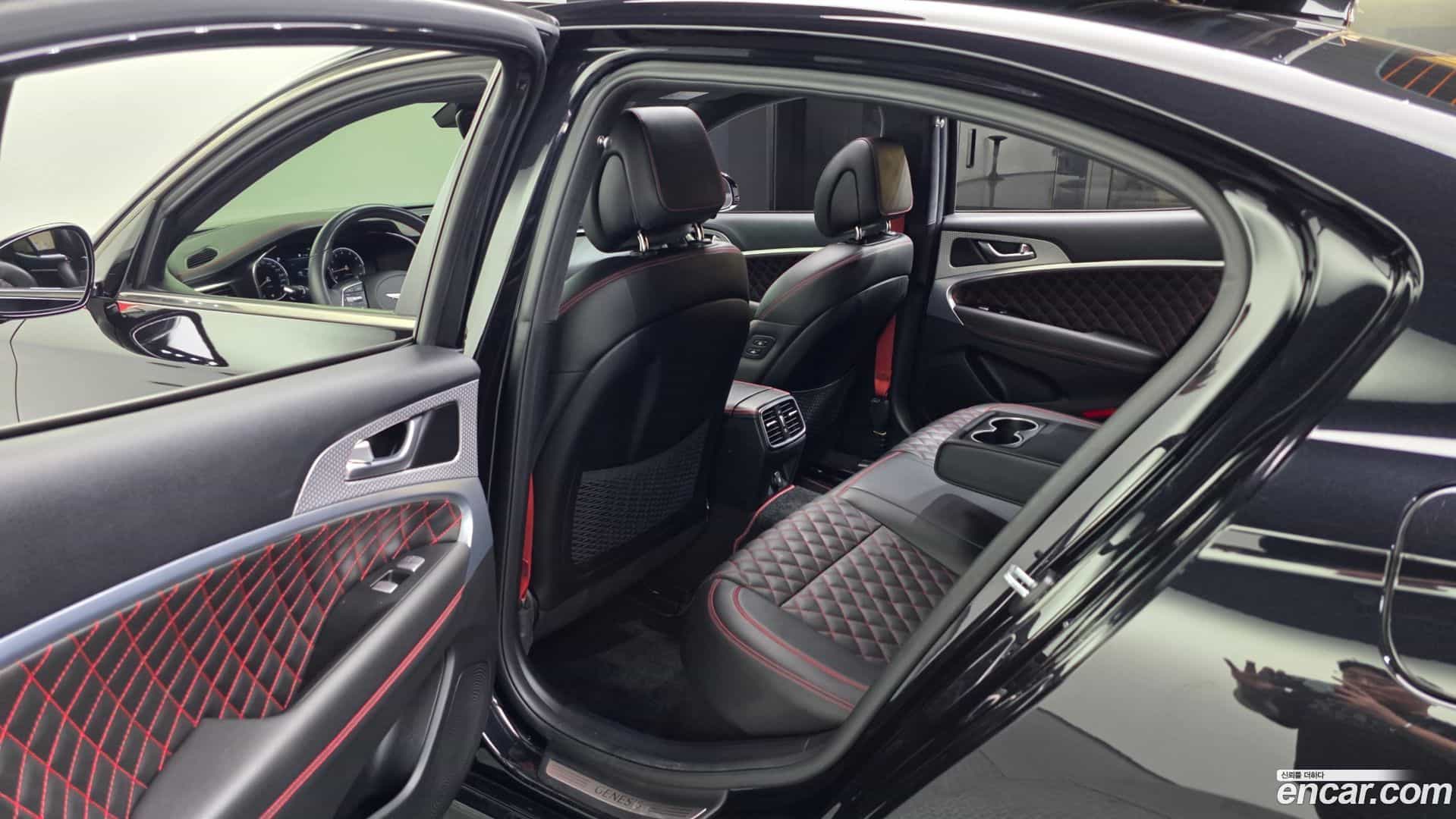 G70 Genesis 2023.1-INNER-036