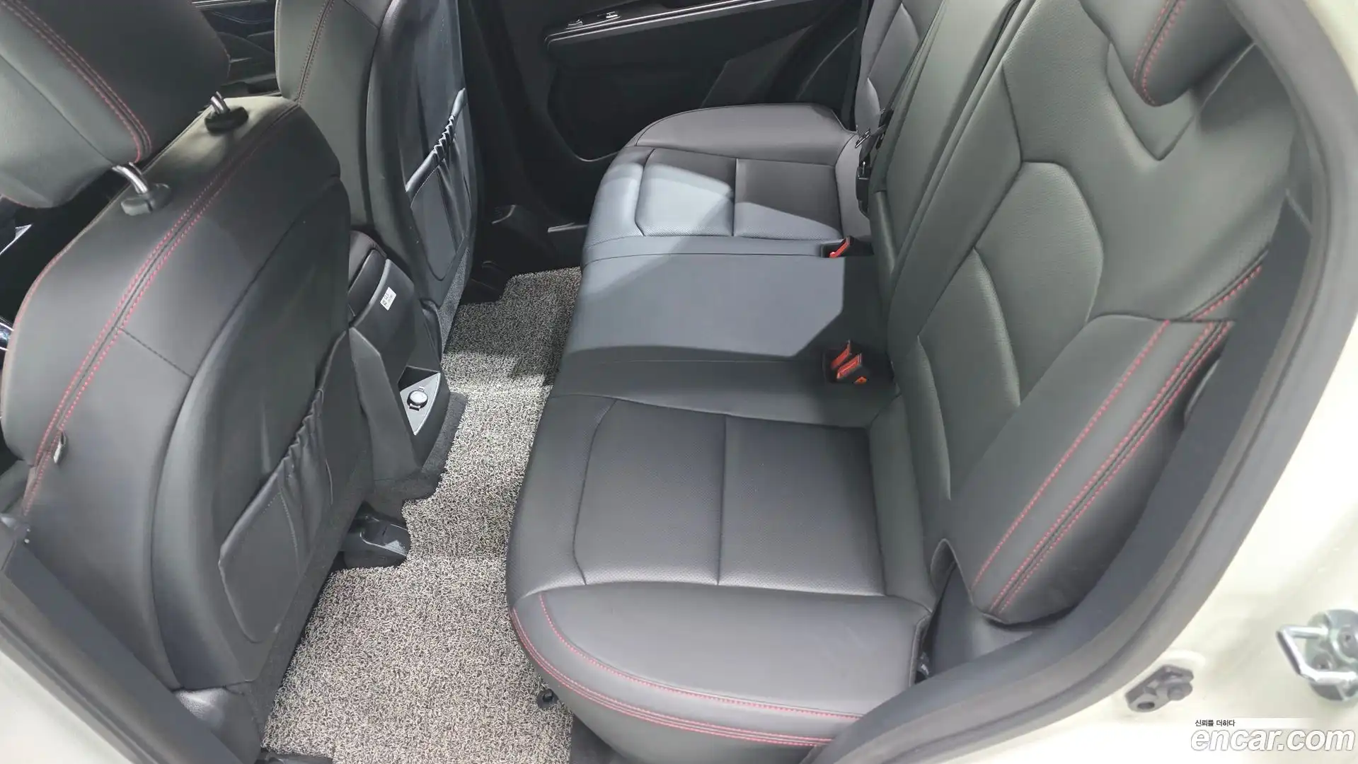 KORANDO KG Mobility 2021.6-INNER-036
