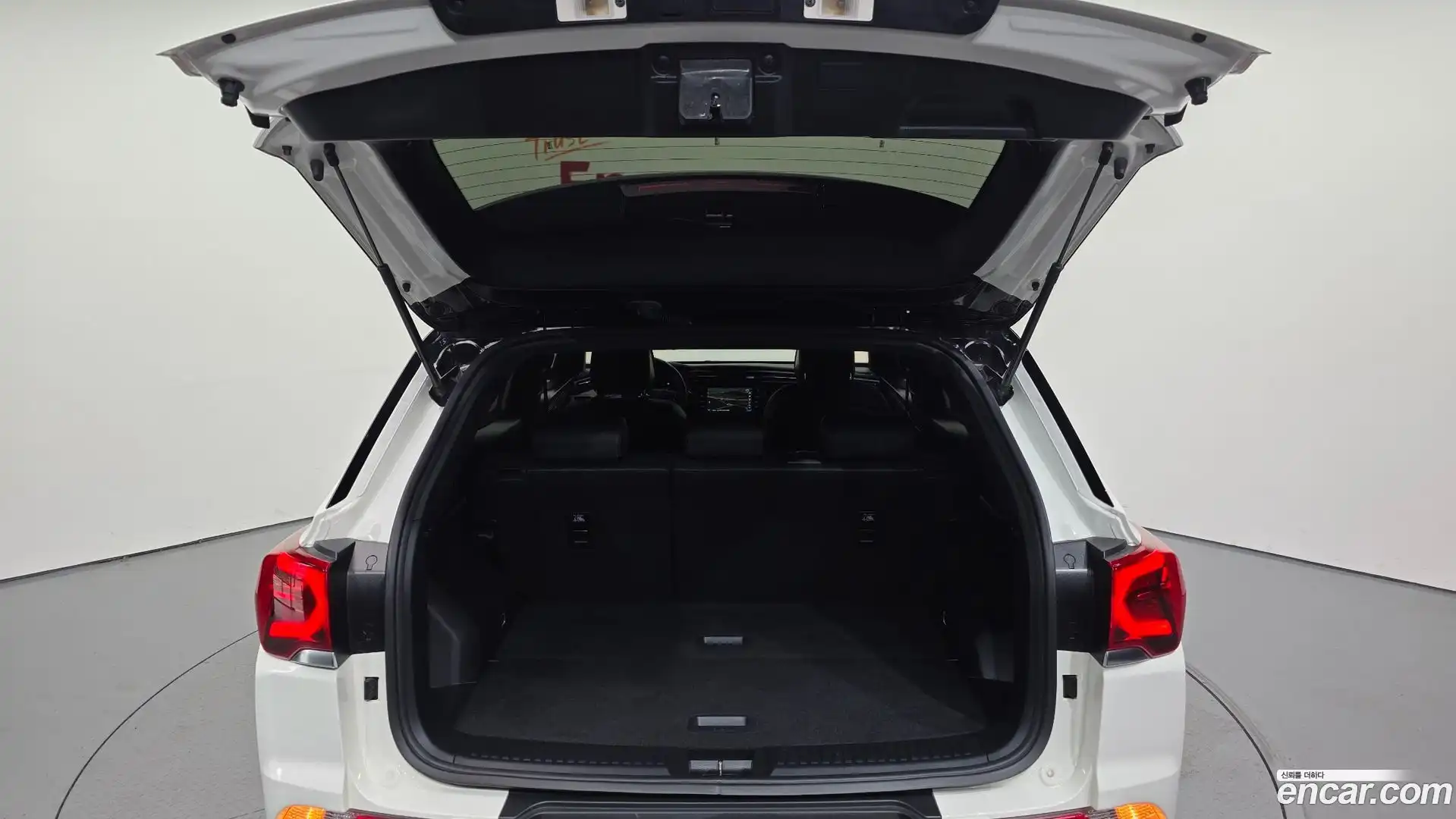KORANDO KG Mobility 2021.6-OPTION-044