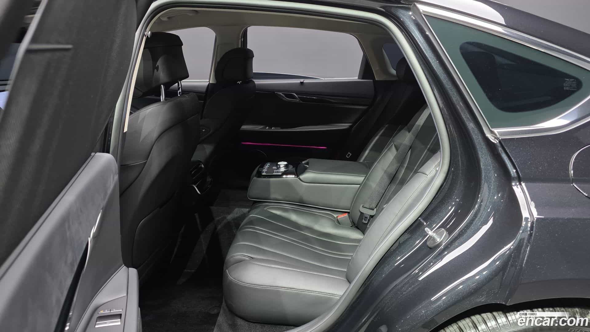 G80 Genesis 2026.1-INNER-036