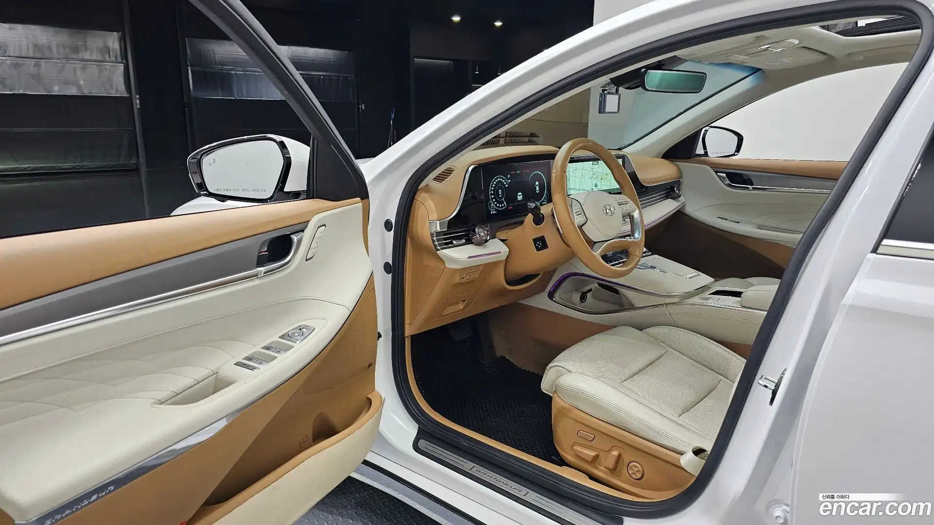 Grandeur Hyundai 2021.2-INNER-010