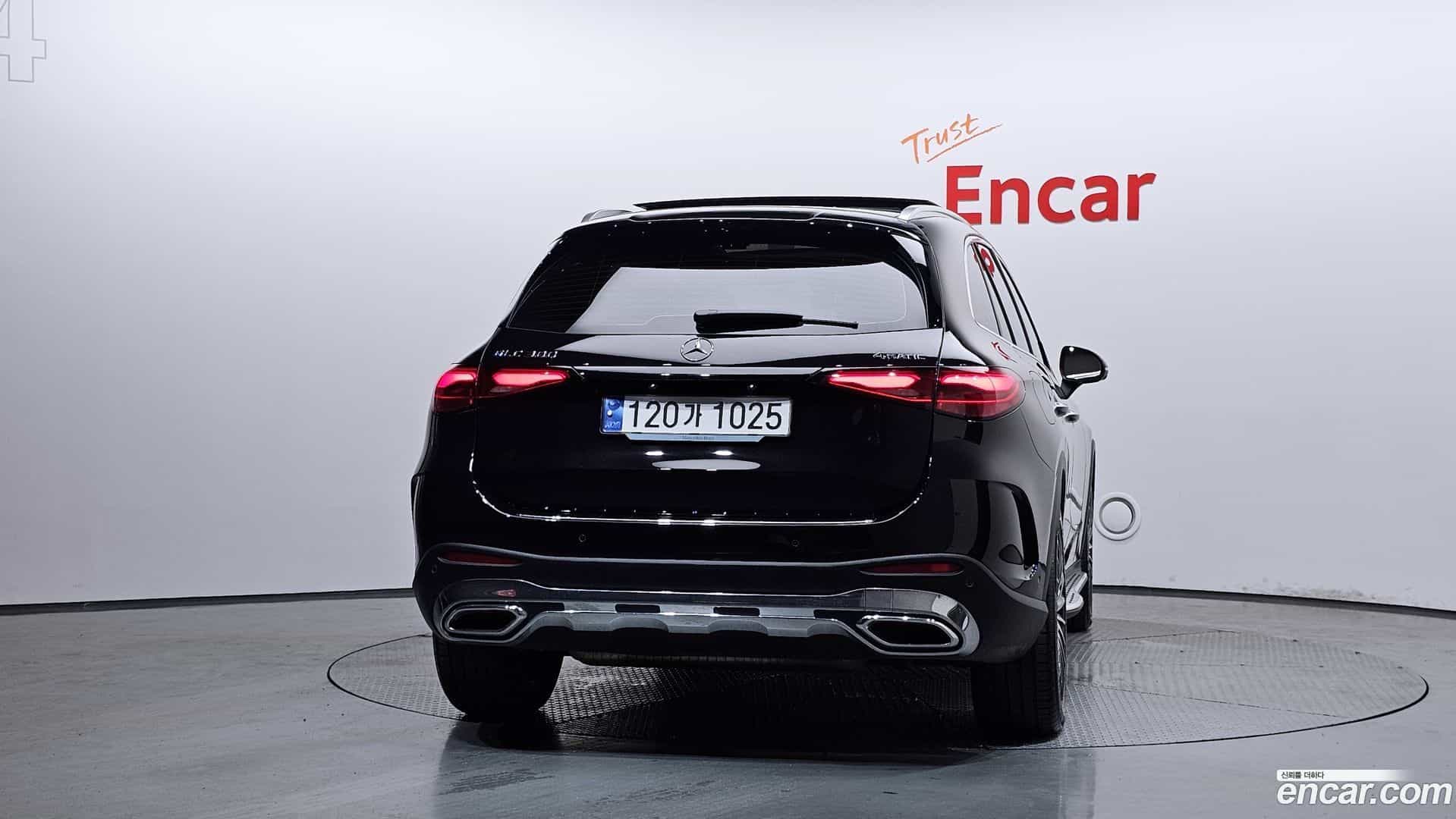 GLC-Class Mercedes-Benz 2023.9-OUTER-004
