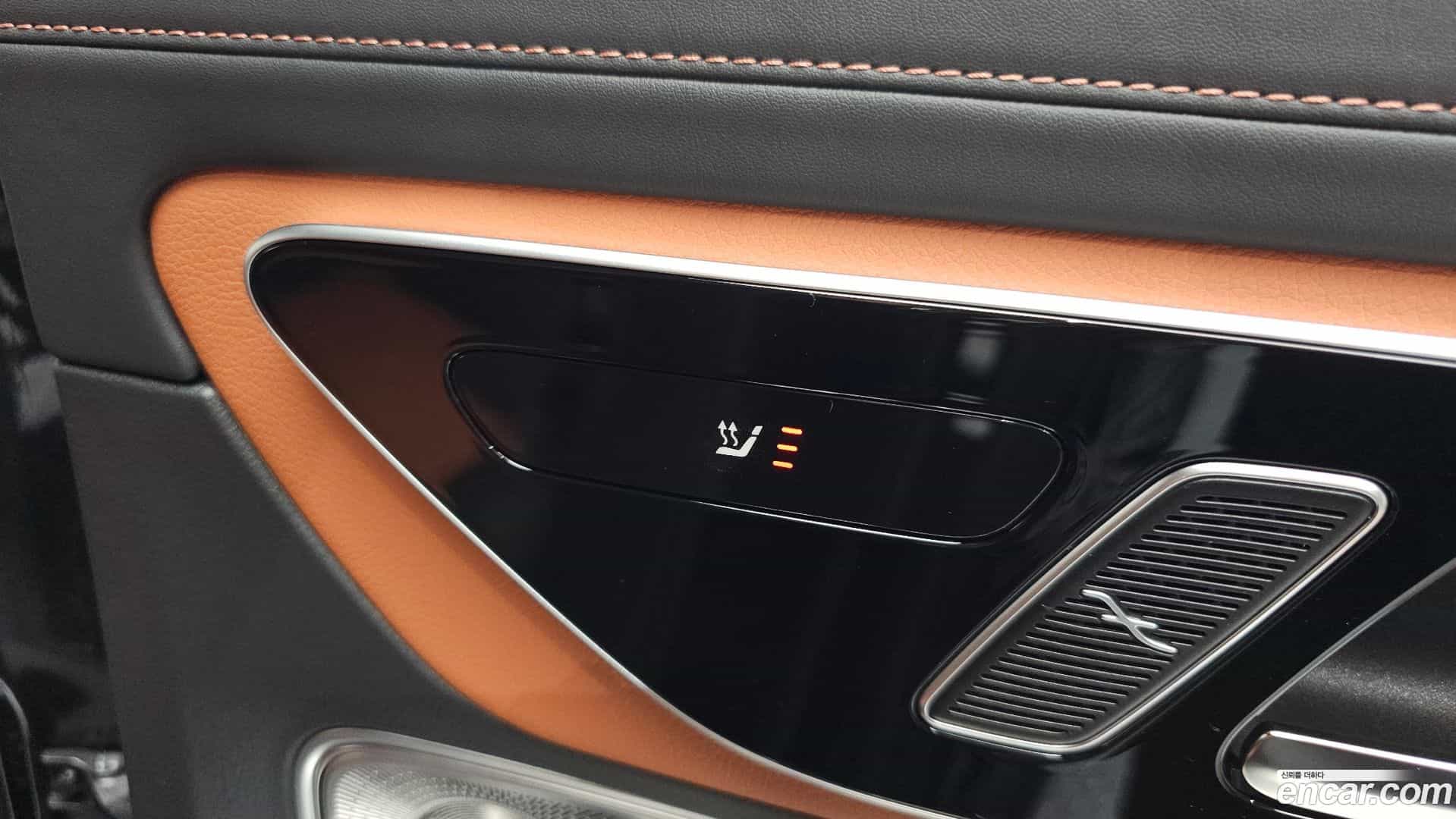 GLC-Class Mercedes-Benz 2023.9-OPTION-020