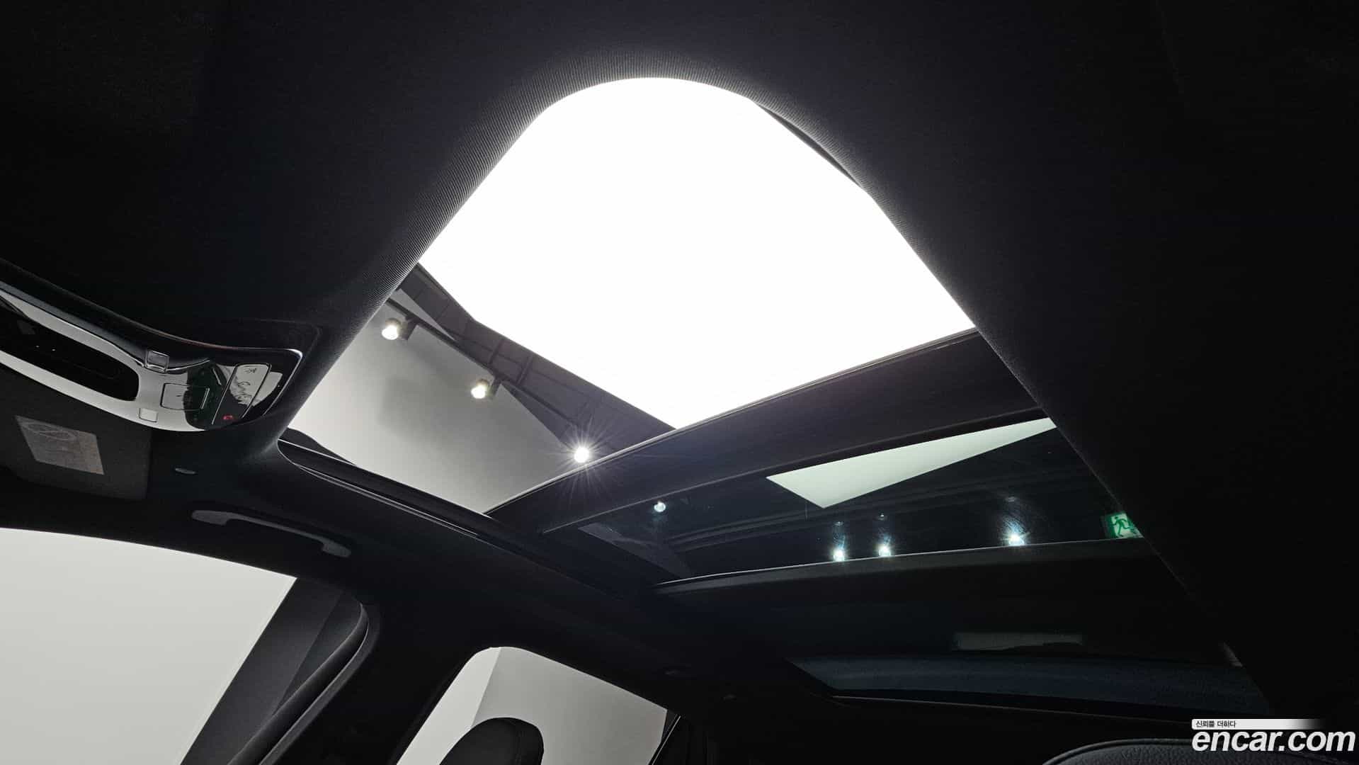 GLC-Class Mercedes-Benz 2023.9-OPTION-023