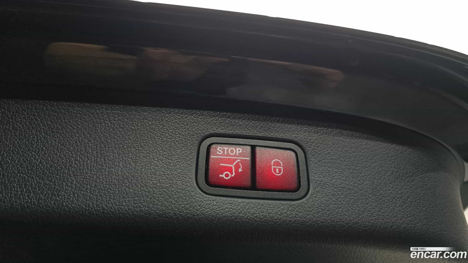 GLC-Class Mercedes-Benz 2023.9-OPTION-040