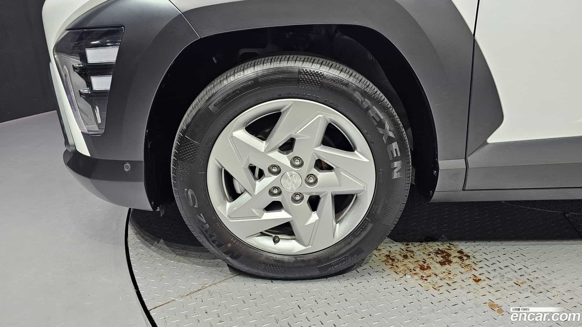 Kona Hyundai 2023.9-OUTER-005