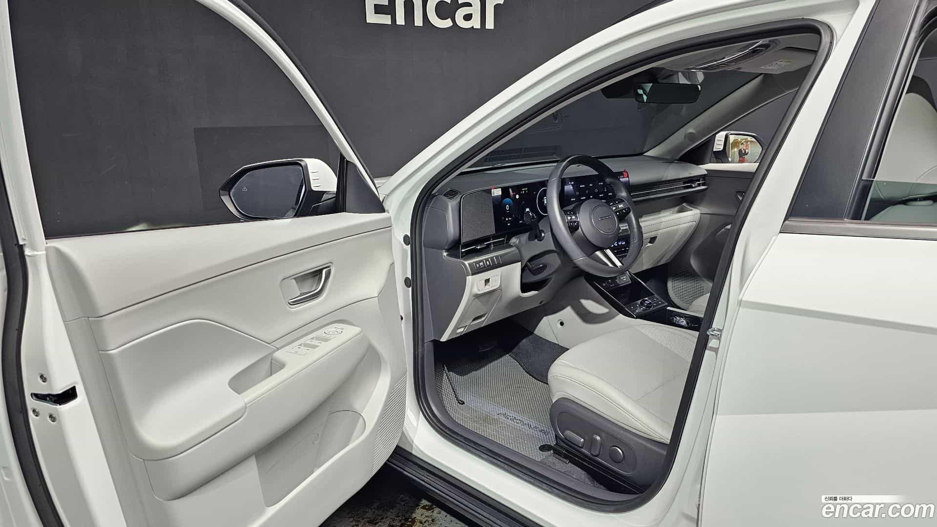 Kona Hyundai 2023.9-INNER-036