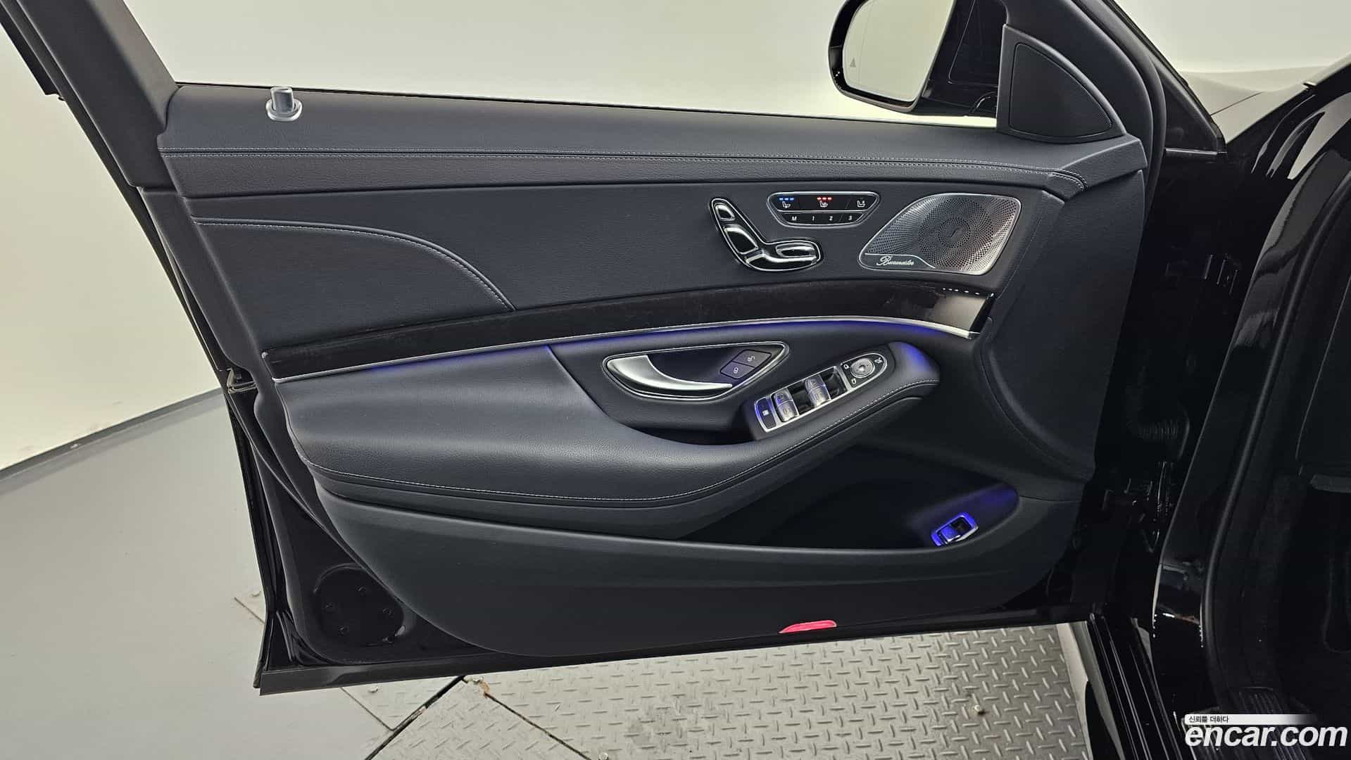 S-Class Mercedes-Benz 2020.3-INNER-034