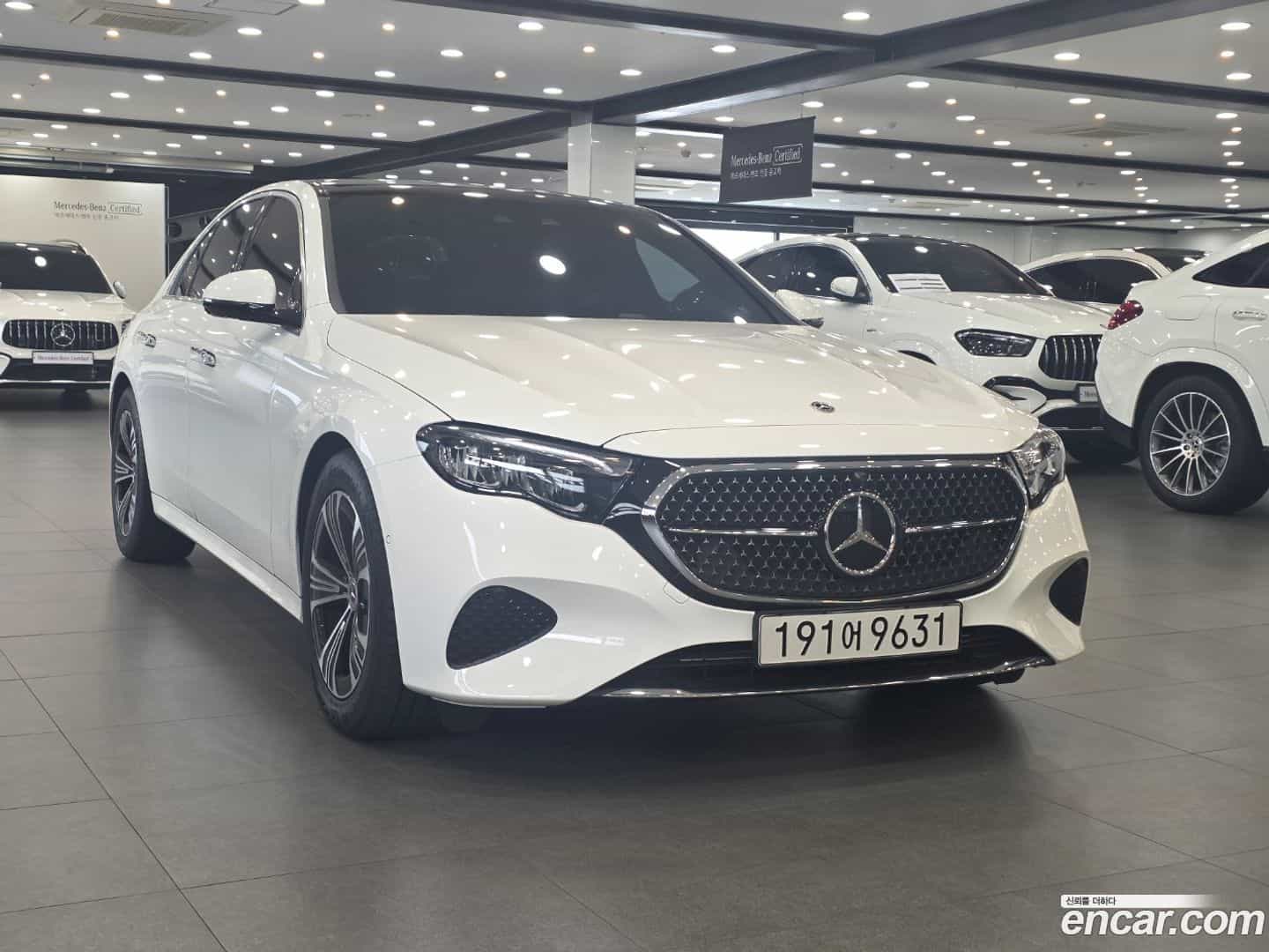 E-Class Mercedes-Benz 2025.9-OUTER-002