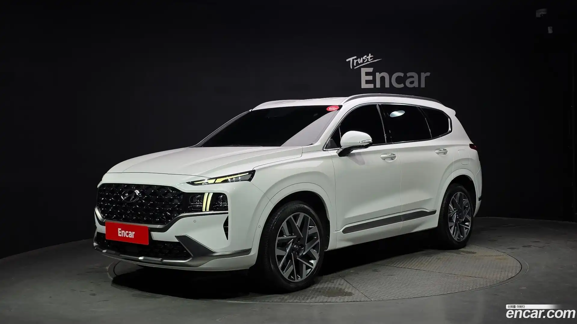 Santafe Hyundai 2022.1-OUTER-001