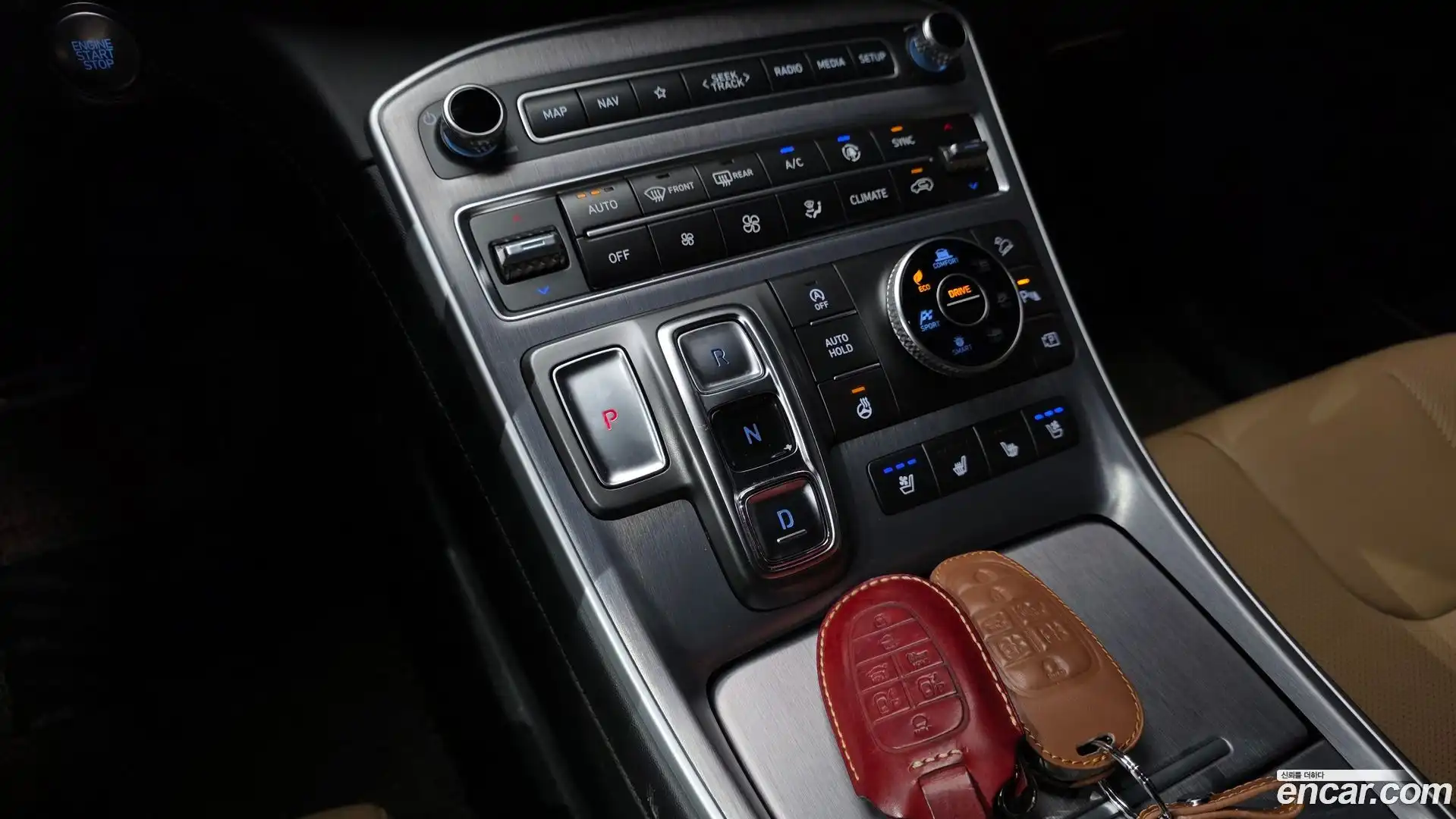 Santafe Hyundai 2022.1-INNER-009