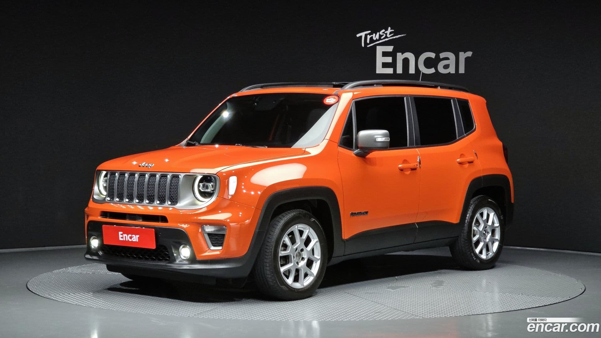 Main__Slider__Photo:Renegade Jeep 2021.5-0