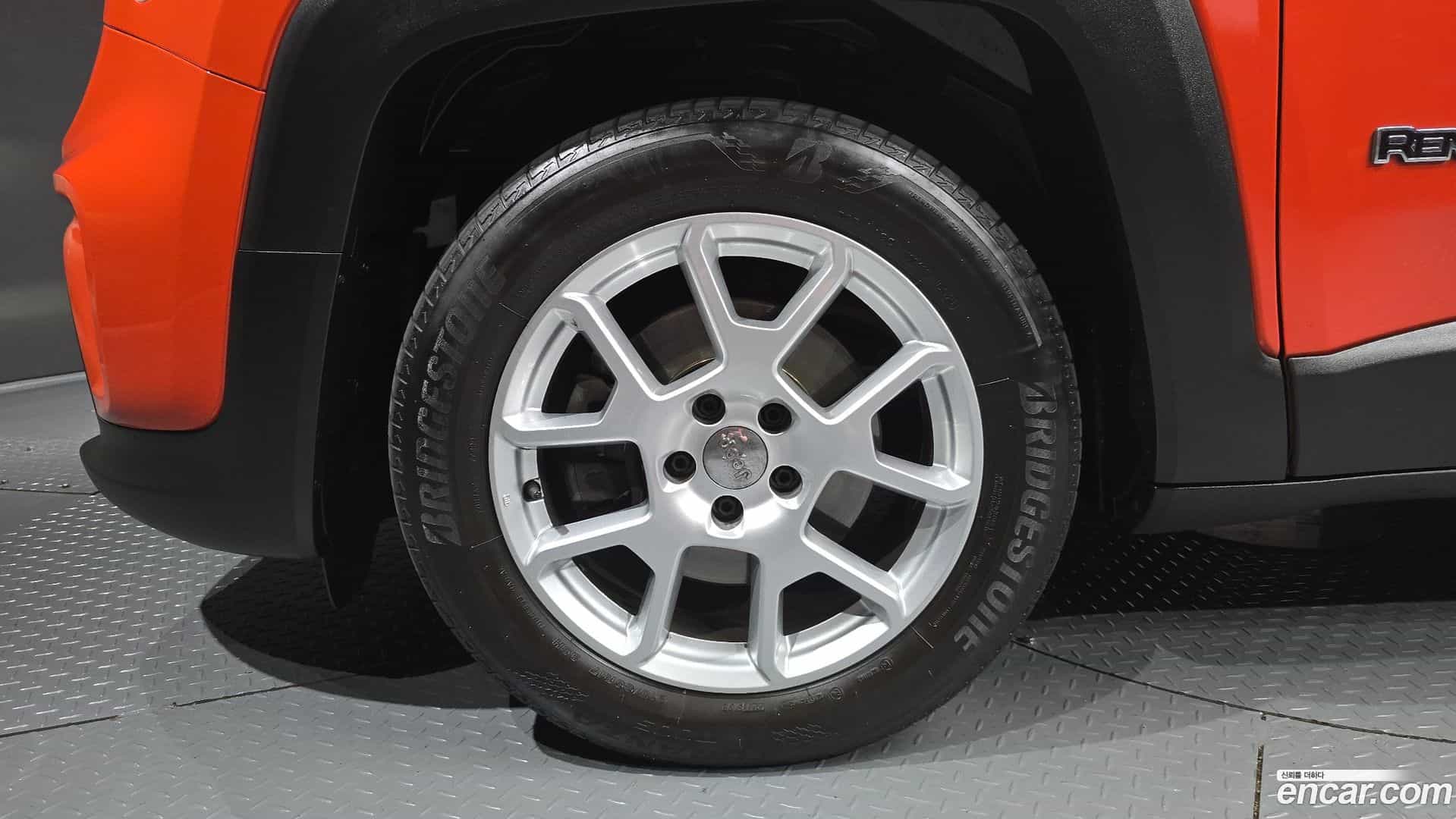 Renegade Jeep 2021.5-OUTER-005